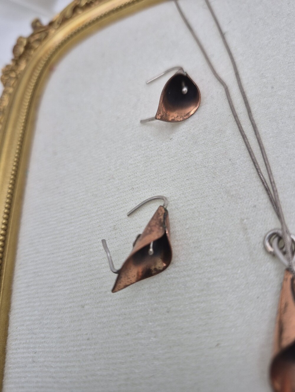 Stuart Nye Copper Calla Lily Brooch / Pin, Earrings, & Sterling Necklace Set - Picture 5 of 6